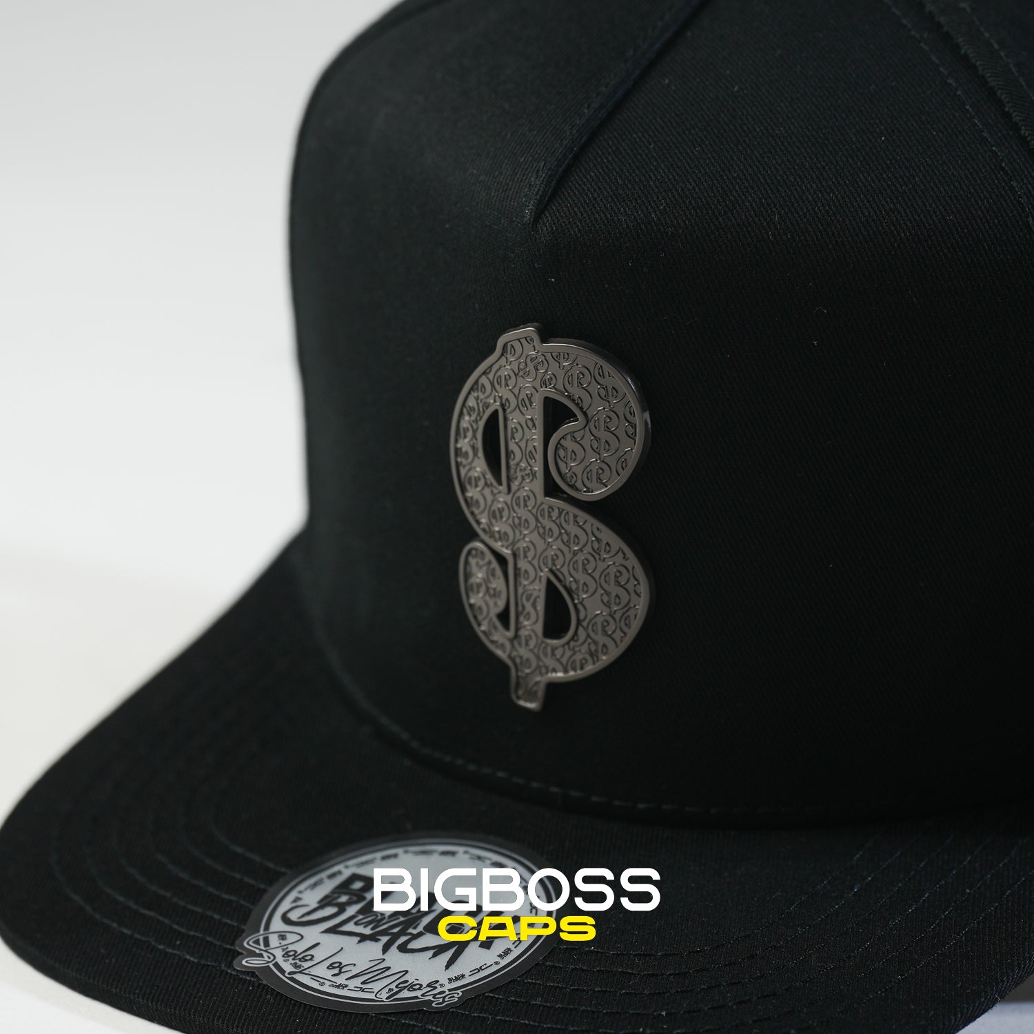 CASH BLACK ON BLACK PLANA