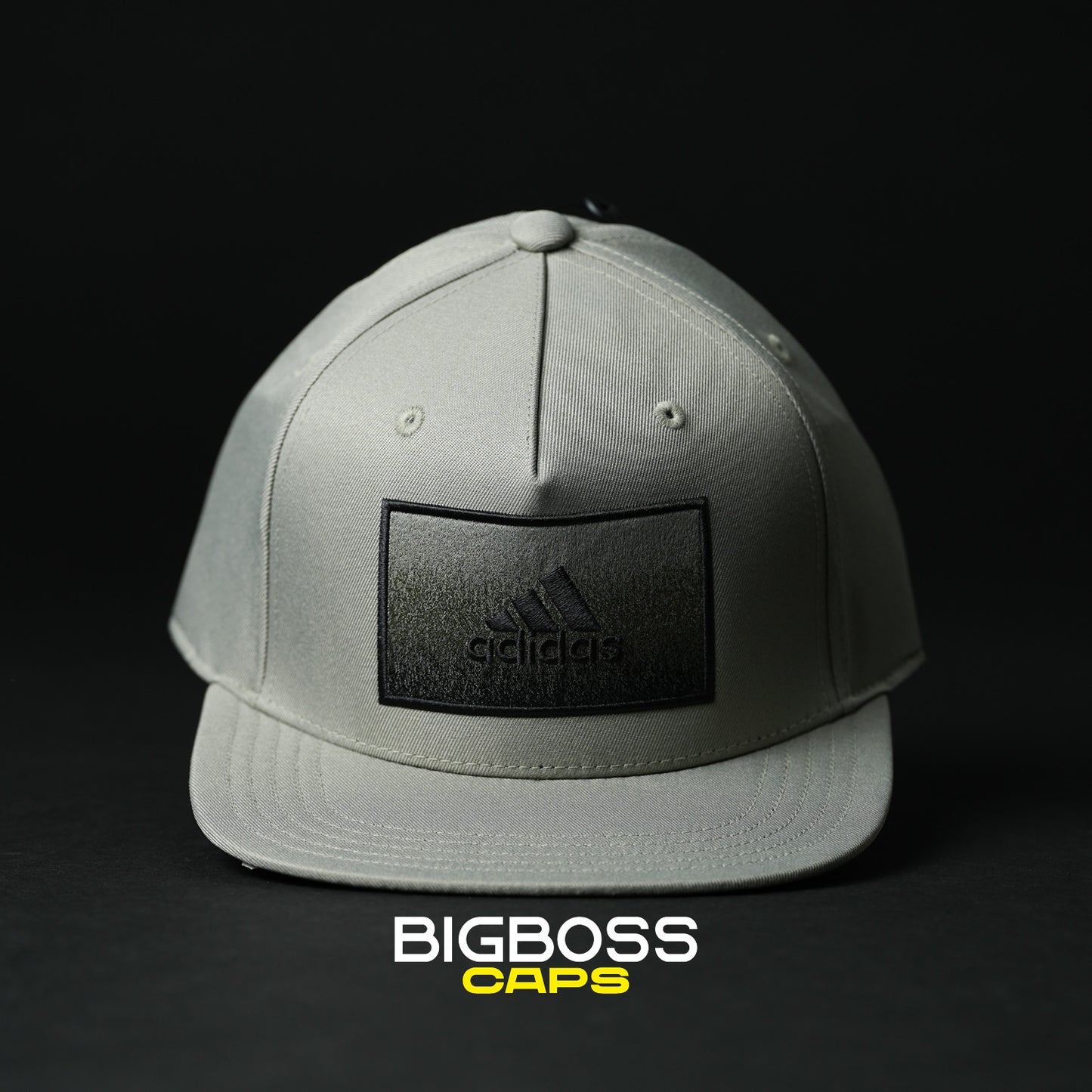 GORRA ADIDAS COLOR GRIS